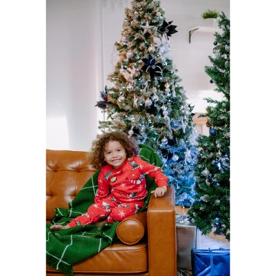 Snoopy PEANUTS Christmas Baby Fleece Sweatshirt And Jogger Pants Outfit Set Newborn To Infant 2 Snoopy PEANUTS Christmas Baby Fleece Sweatshirt And Jogger Pants Outfit Set Newborn To Infant - Image 2