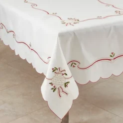 Saro Lifestyle Embroidered Tablecloth With Christmas Motifs 11 Saro Lifestyle Embroidered Tablecloth With Christmas Motifs -Northlight Sale Store GUEST 21b9154b 8fdd 4650 928d af31ae70a02f
