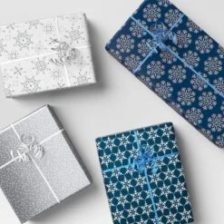 4 End Curl Christmas Ribbon 70' - Wondershopâ˘