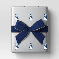30â 25 Sq Ft Christmas Roll Wrap Penguins On Silver - Wondershopâ˘