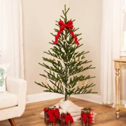 Northlight Full Alpine Coral Artificial Christmas Tree - 5' - Unlit