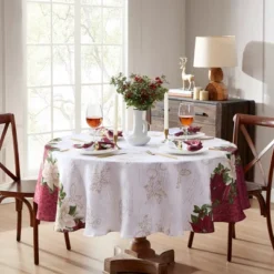 Elrene Clarette Poinsettia Holiday Fabric Tablecloth - Elrene Home Fashions 7 Elrene Clarette Poinsettia Holiday Fabric Tablecloth - Elrene Home Fashions -Northlight Sale Store GUEST fdbfb3c2 aa3e 4e88 b945 9eda842cb4c0